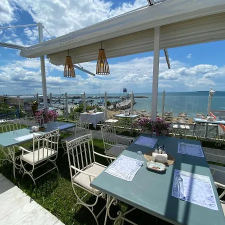Apartment Sea View
